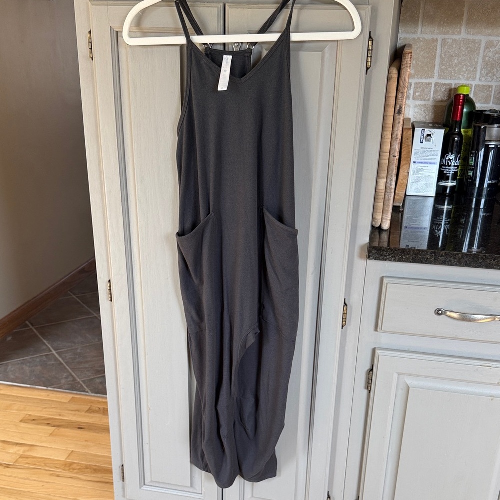 Girls' Charcoal Grey Sleeveless One-Piece Bodysuit with Pockets